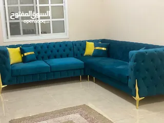  4 أريكة جديدة تمامًا Sofa