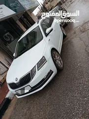  1 سكودا ستيشن  2018ترخيص 2017 قير اتوماتيك منور 2000 صالون جلد كريم  اضاءه داخليه فحص نخب