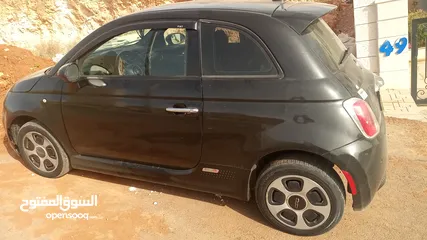  2 فيات 500e موديل 2015 كهرباء للبيع.     بسعر لقطه