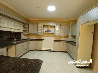  8 شقة للايجار في دير غبار