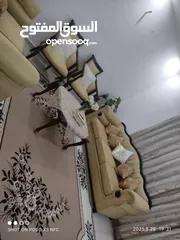  1 طقم كنب مستعمل للبيع المستعجل  بحالة جيدة جدا  كامل  برداية مطرزة مناسبة للون الطقم  سجادة كبيرة