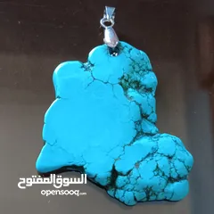 1 تعليقة مع حجر كريم فيروز طبيعي