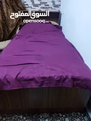  1 سرير خشب ثقيل مفرد