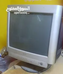  1 كمبيوتر قديم...حاله مستعمله