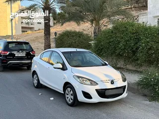  7 مازدا زوم 2 موديل 2012 فحص كامل 7 جيد ولا ملاحظة لون ابيض قاطعة مسافة 100 الف كيلو فقط (استخدام شخصي