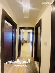  19 يوجد لدينا شقق   مفروشة للايجار يومي أسبوع شهري  مساحات الشقق من 130 لا 300 متر موقعنا: عبدون فقط