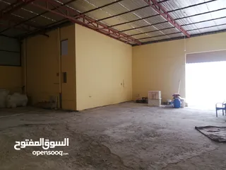  4 ورشتين للايجار والبناية للبيع Warehouse  For Rent