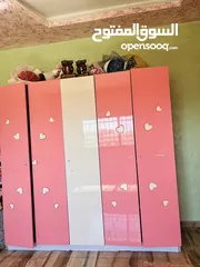  6 مكتب دراسي وخزانه ملابس