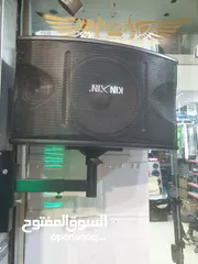  4 سماعة جانبية مع ستاند حائط