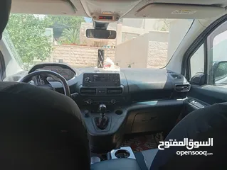  3 سيارة خاصة بحالة ممتازة جدا  كوشوك جديد بطارية جديدة مع كفالة  ترخيص سنة كاملة  الاستخدام عائلي فقط