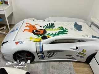  8 تخت اطفال شكل سياره للبيع