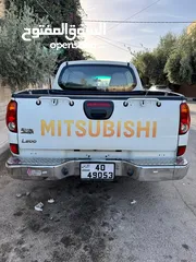  6 بكم ميتسوبيشي L200 بنزين بنزين بنزين