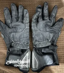  5 جكيت دراجة نارية عدد 2 الاسود حجم xl صيفي + شتوي  الجكيت الاسود و احمر حجم xs صيفي  طبعن بحالة نظيفة