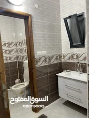  5 شقه مفروشه رفيديا الشارع الرئيسي