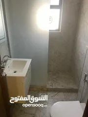  7 شقه في البنيات للبيع