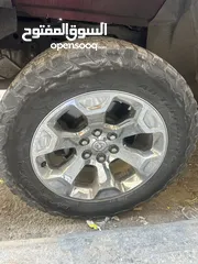  5 جنطات + كوشوك عيار 20