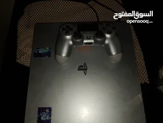  11 بليستيشن 4 اسلم فضي للبيع