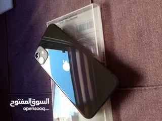  1 iPhone 11 بطاريه 90 اصلي  معاه شاحن ابل   وايضا 8 كفرات غير مفتوح نهائيا وكاله الشركه