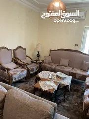  2 طقم كنب  فاخر للبيع