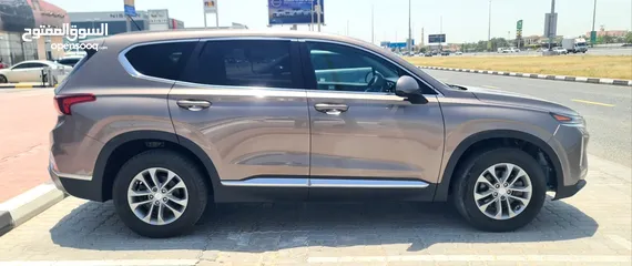  5 Hyundai Santa Fe 2020