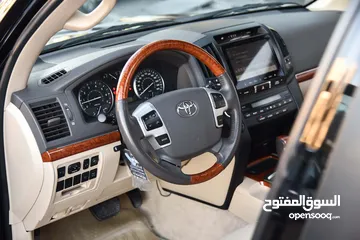  13 تويوتا لاند كروزر GXR V6 2015 Toyota Land Cruiser بحالة الوكالة