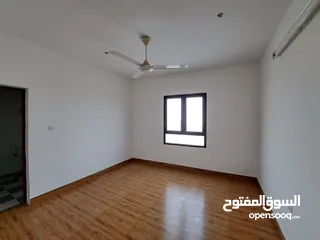  11 توين فيلا للايجار استخدام تجاري الخوض/Twin villa for rent commercial use Al Khoudh