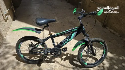  6 دراجه هوائيه نمره 20 بصفات ممتازه من نوع biketec، و مناسب الأجواء الحاليه.