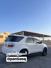  4 للبيع تويوتا فورتشنر موديل 2010 مأمنه ومسجله سنه كامل لا تحتاج إلى اي شي تم عمل سيرفس مؤخراً 4 سلندر