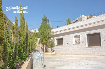  2 مزرعة ضمن كومباوند مع بيت وكوخ حديث الانشاء