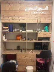  1 مكتب مستعمل للبيع بحال الوكاله