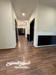  16 شقة طابقية 240م فارغة 3 غرف نوم بالصويفية  ‏(Apartment 240m,3 bedrooms in Swefieh)