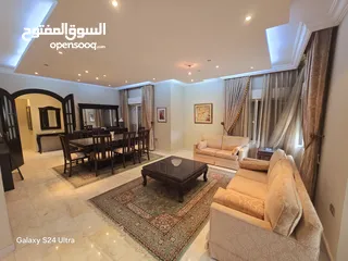  13 شقه مفروشه او فارغة للايجار او للبيع في خلدا 191 متر