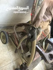  2 عرباية شارع للأطفال  ماركة GRACO العالميه بحالة الجديد بسعر مغري