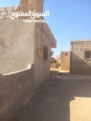  3 بيت للبيع البويضه
