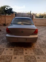  5 كيا سبيكترا موديل 2000 بحالة ممتازة