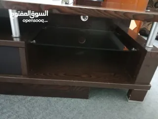  2 طاولة تلفزيون خشب ماليزي ممتازه حجم كبير مع درج