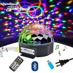  7 سماعة بلوتوث كرة اضاءه ديسكو المتحركه  و الملونه تحكم ريموت مدخل فلاشه و كرت مموري  ومكان تعليق حائط