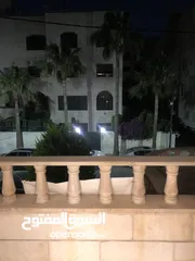  1 شقه سوبر ديلوكس البيع في ضاحيه الرشيد طابق اول  ثلاث بلكونات بسعر مغري