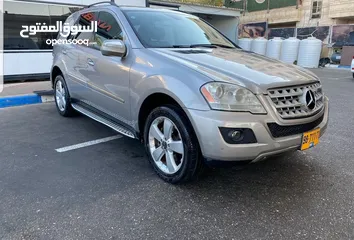  1 جيب مرسيدس للبيع موديل 2009 بنزين موتور 3500 جميع الاضافات