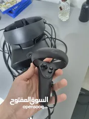 3 Oculus Rift S with both controllers
