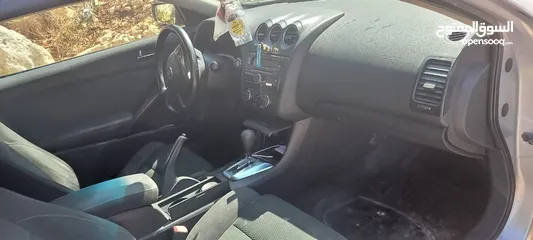  9 نيسان التيما كوبيه 2500cc