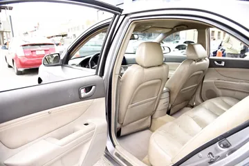  15 هونداي سوناتا موديل 2006 بحالة الوكالة للبيع