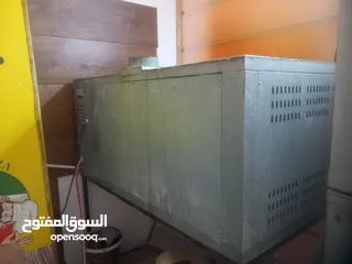  1 فرن بيتزا ومعجنات للبيع