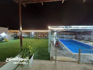  3 شاليهات للبيع سعر حرق -مطلوب شخص متنفذ بالسلطة لديه صلاحيات ونفوذ لحل مشكلة مع شركة تامين وله مكافاه