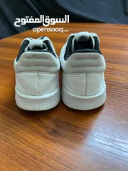  6 Adidas tensaur