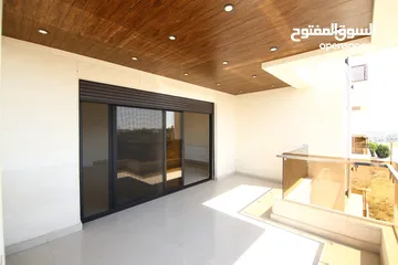  14 شقة طابق اول 205 م فخمه ومميزه للبيع مرج الحمام من المالك شركه الحمزة للاسكان بقرب دوار البكري