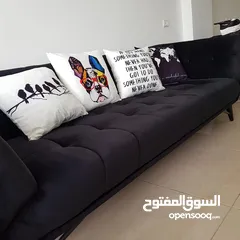  5 أثاث مستعمل بحالة جيدة (طقم كنبايات + طاولة سفره مع كراسيها + طاولة تلفزيون)