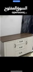  1 خزانة بتصميم كلاسيكي
