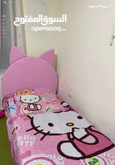  1 تخت اطفال وصوبه