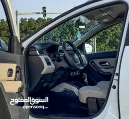  8 Renault Duster 2021, full option, GCC, accident-free, in excellent condition 815 P.M